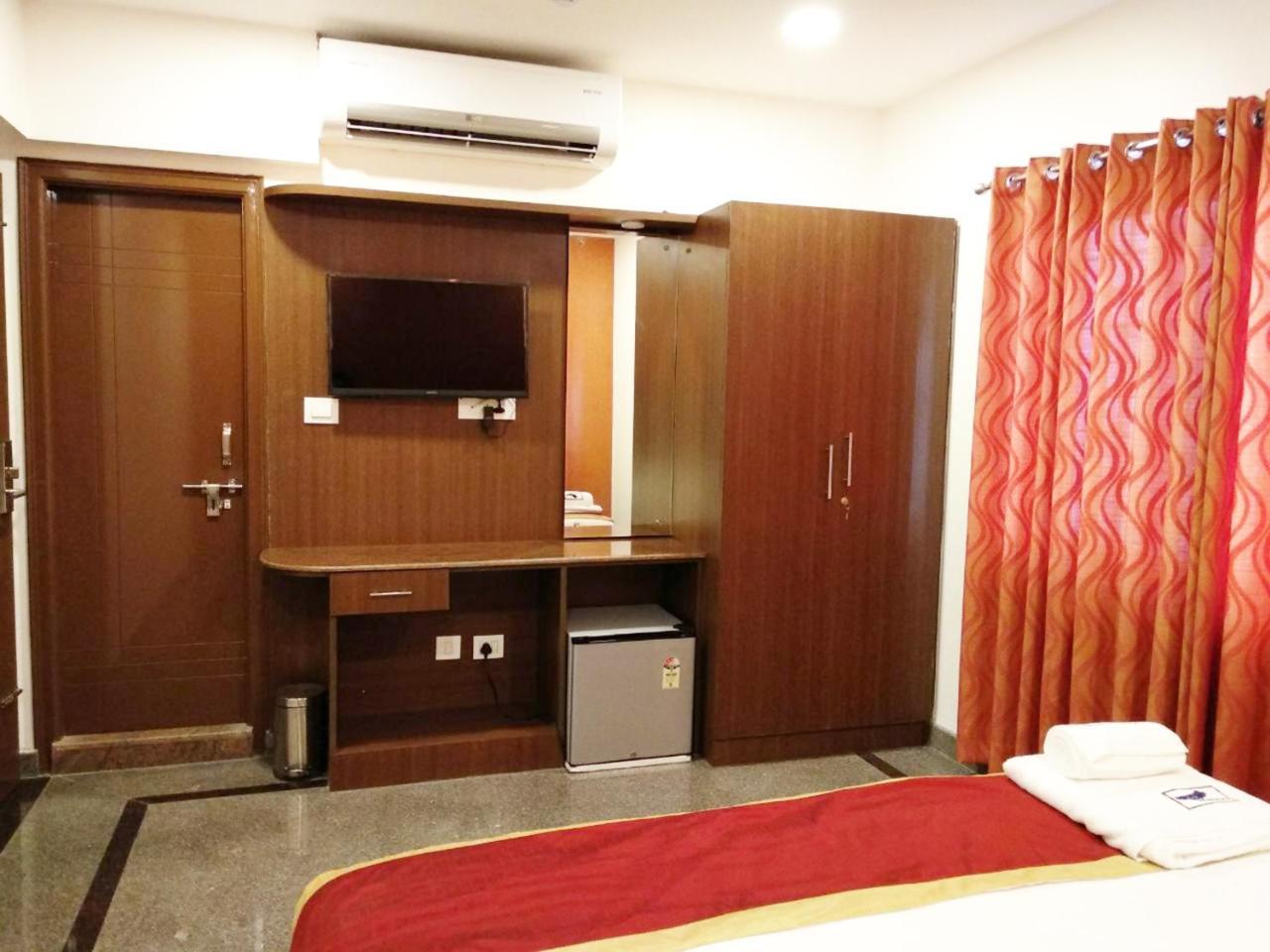 Coastal King Hotel Bangalore Exterior foto